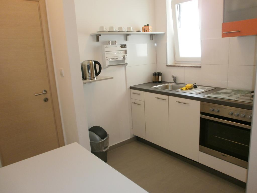 Apartments Bora Liznjan Bagian luar foto